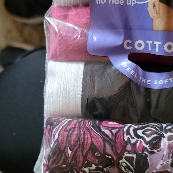 Hanes hipster plus panties 6 In the package - Picture 5 of 6